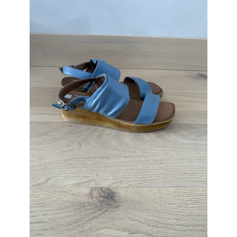 Bueno Maya Women's Sandals Shoes 39 8 8.5 Denim Color Leather Adjustable Wedge